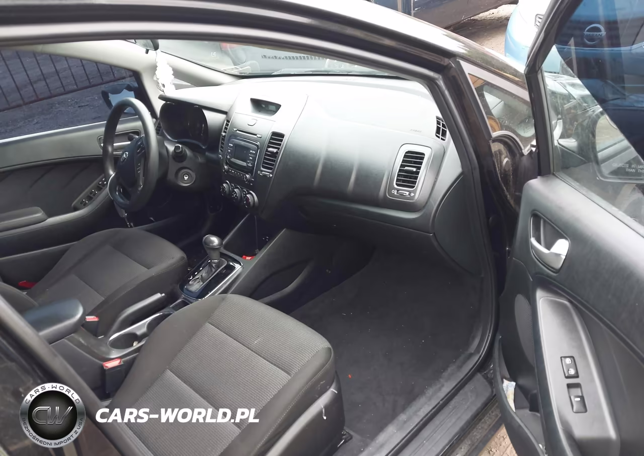 2018 Kia Forte Lx VIN:3KPFK4A76JE222638 - 5
