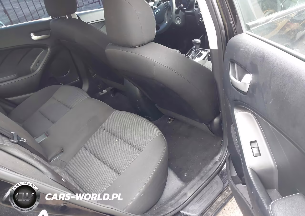 2018 Kia Forte Lx VIN:3KPFK4A76JE222638 - 8