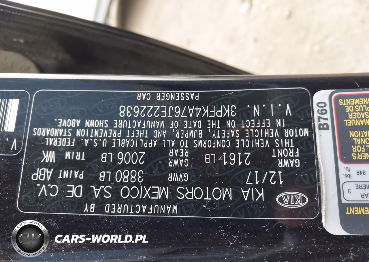 2018 Kia Forte Lx VIN:3KPFK4A76JE222638 - 9