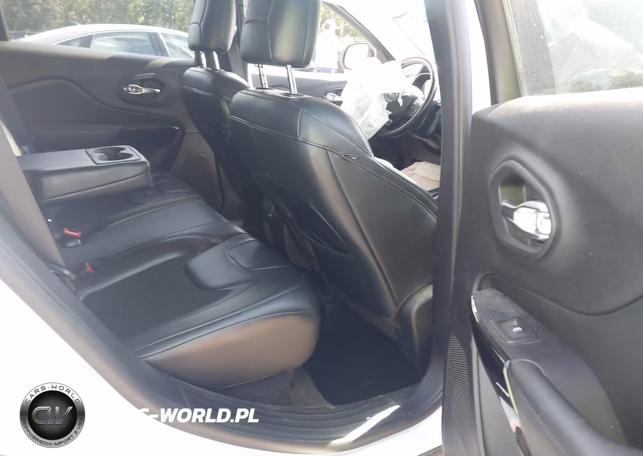 2020 Jeep Cherokee Altitude Fwd VIN:1C4PJLLB4LD610474 - 8
