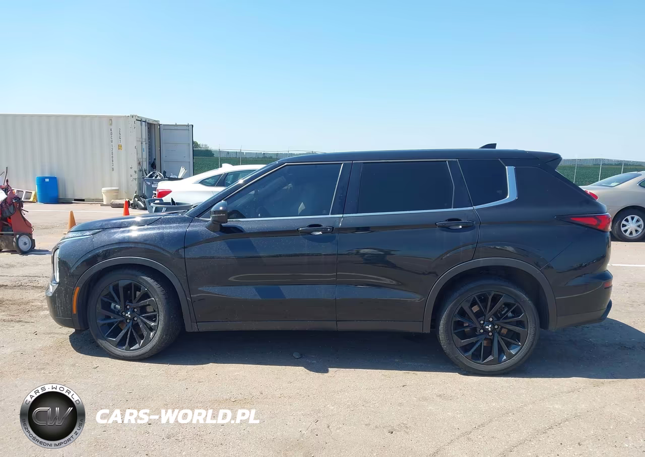 2022 Mitsubishi Outlander Black Edition S-Awc-Se 2.5 S-Awc-Se Launch Edition S-Awc VIN:JA4J4UA81NZ070821 - 14