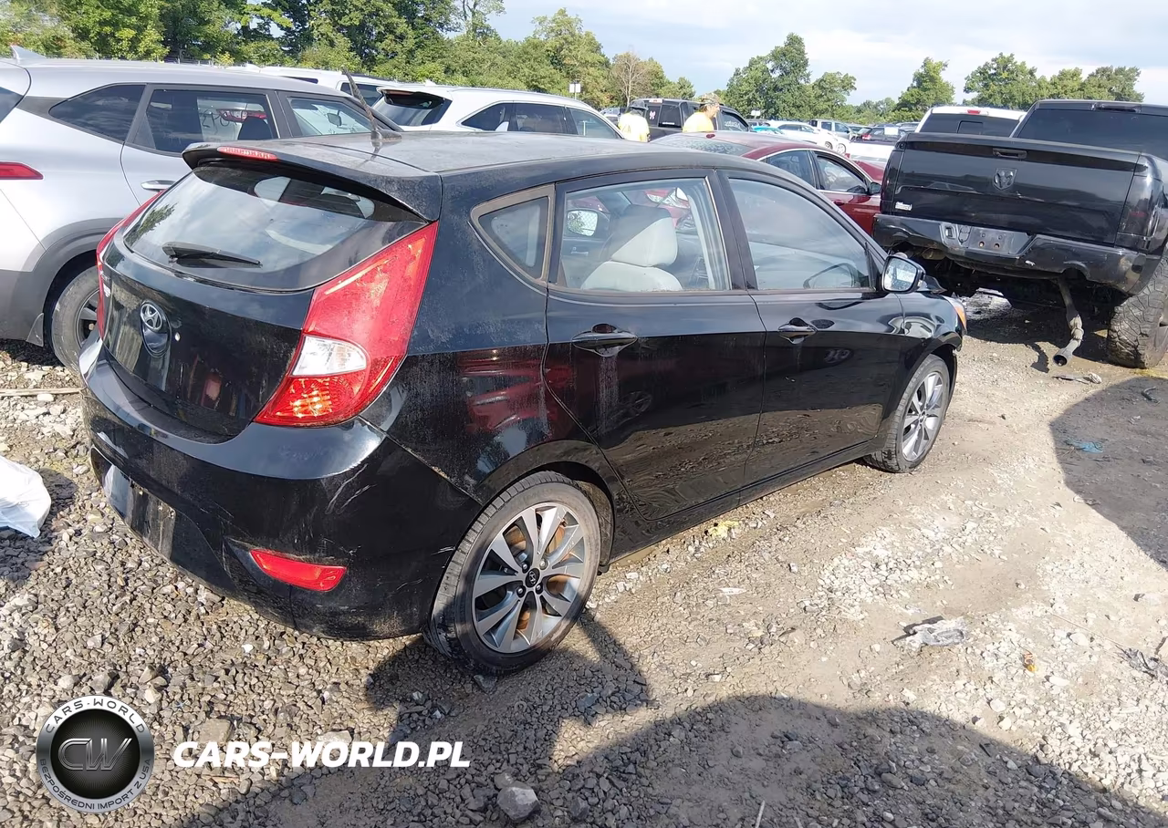 2016 Hyundai Accent Sport VIN:KMHCU5AE7GU237009 - 4