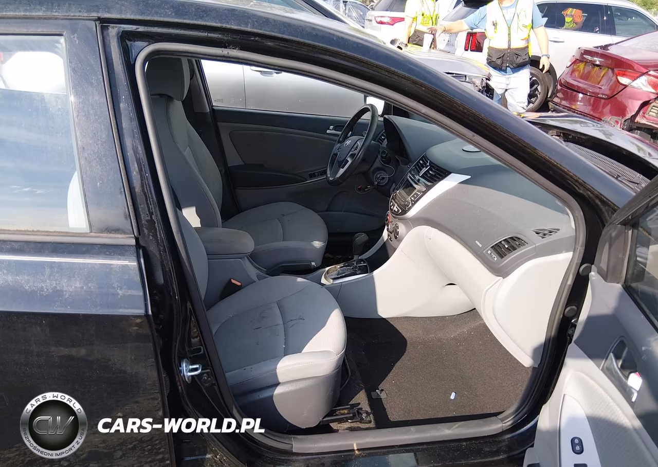 2016 Hyundai Accent Sport VIN:KMHCU5AE7GU237009 - 5