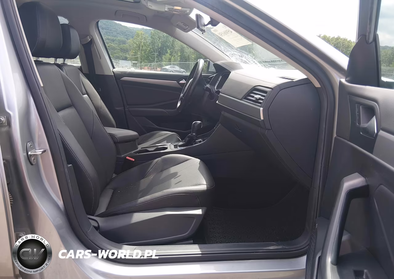 2019 Volkswagen Jetta VIN:3VWC57BU6KM192108 - 5