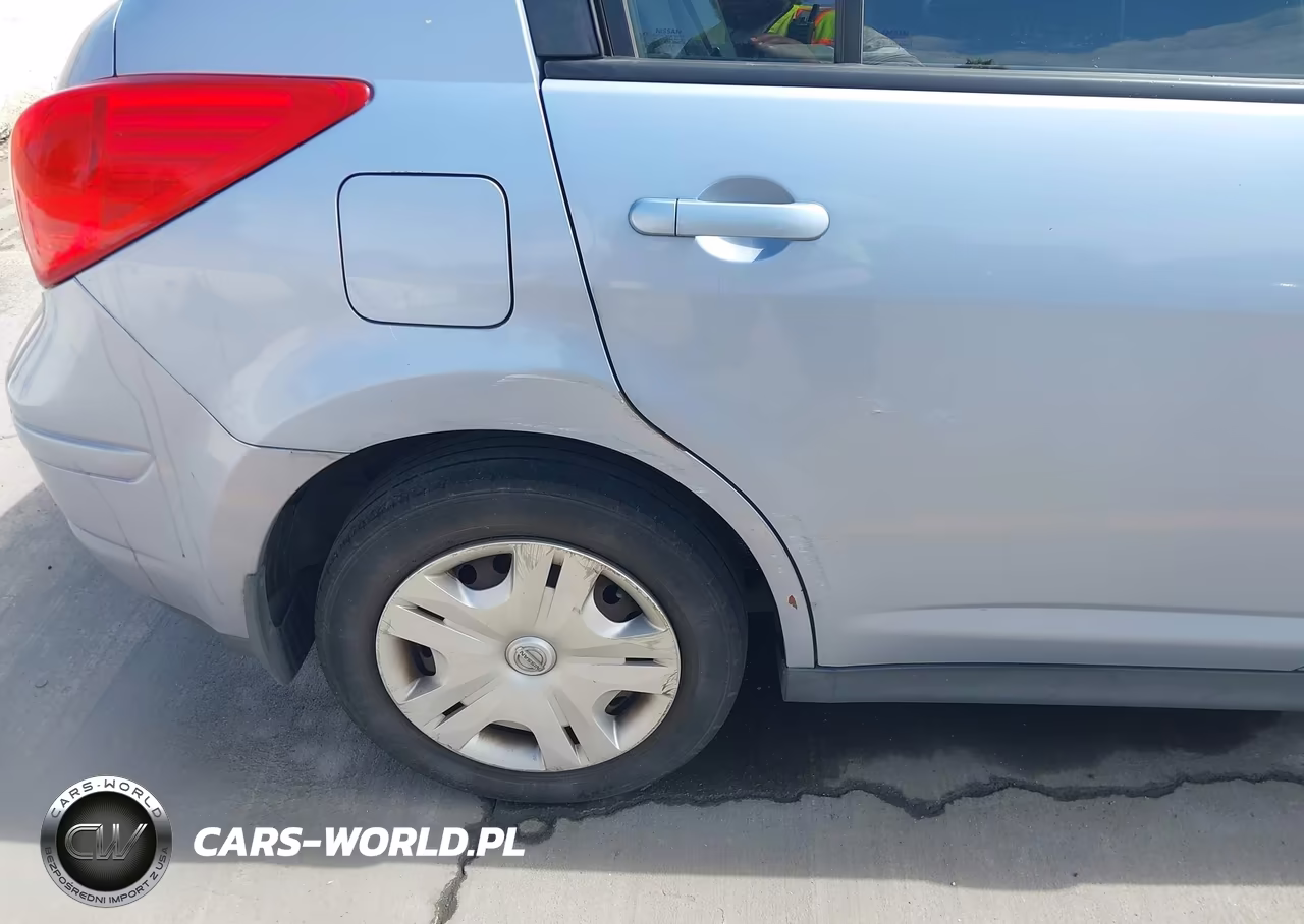 2011 Nissan Versa 1.8S VIN:3N1BC1CP0BL384062 - 6