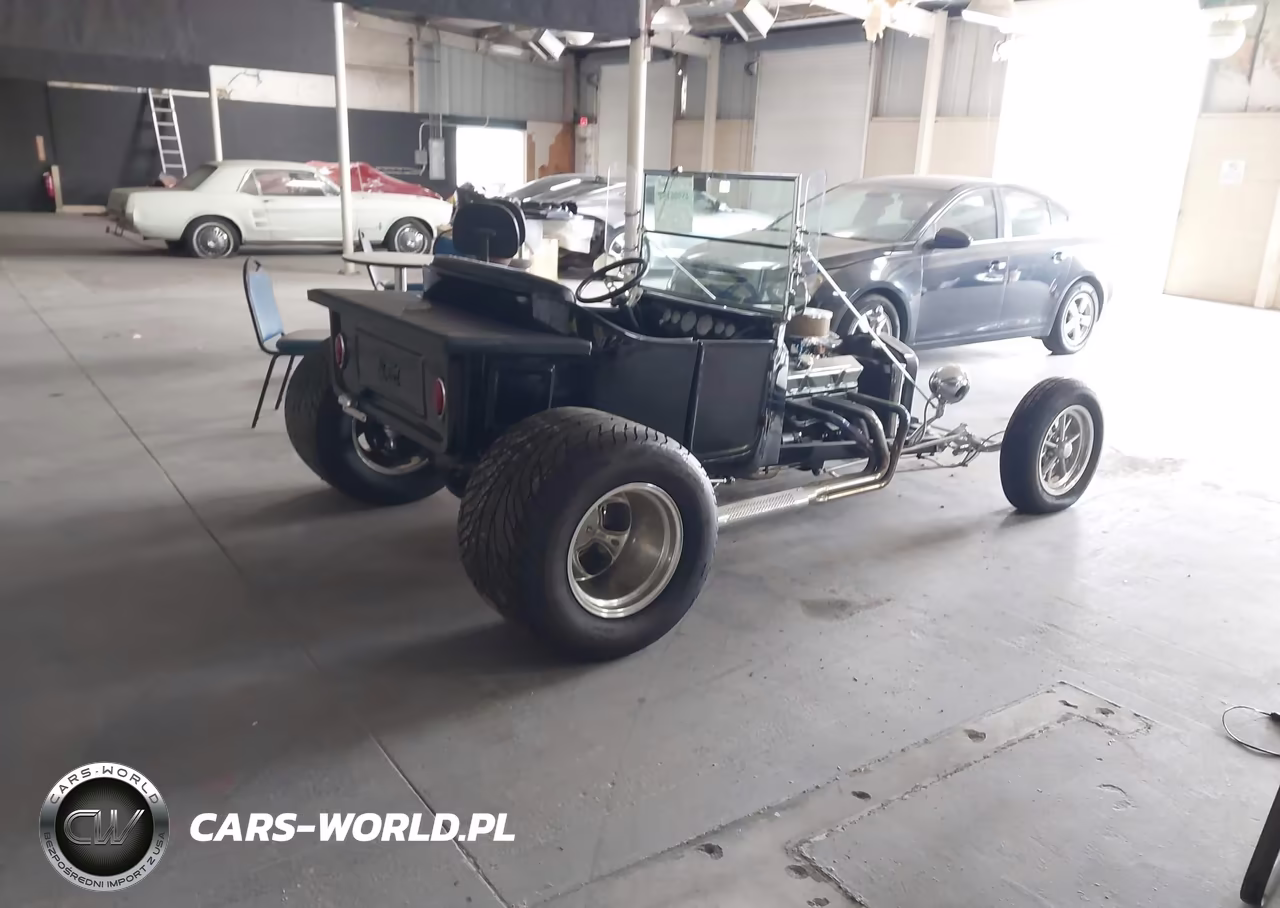 1923 Ford T-Bucket Roadster VIN:TP23T3033 - 4
