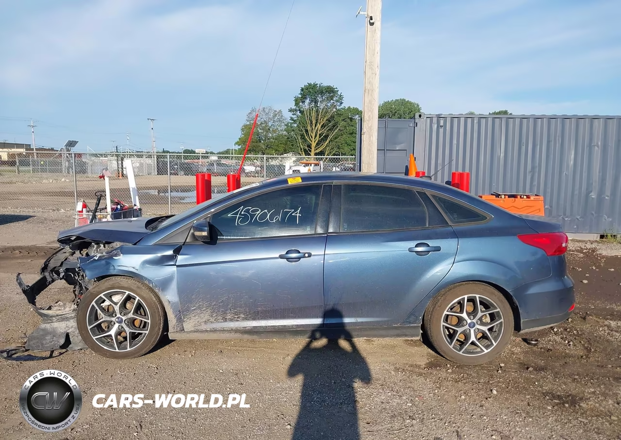 2018 Ford Focus Sel VIN:1FADP3H29JL221493 - 15