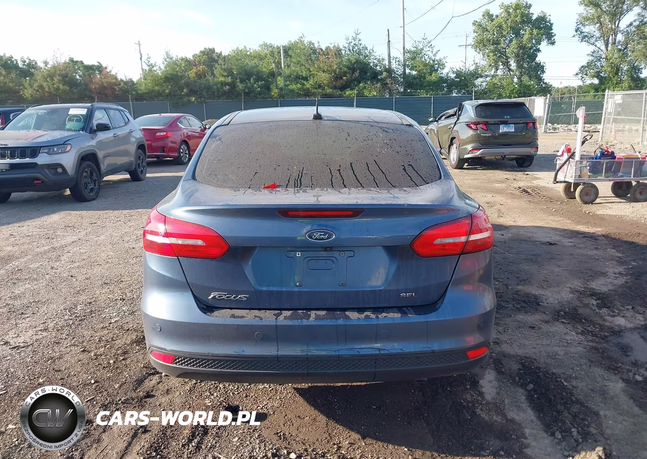2018 Ford Focus Sel VIN:1FADP3H29JL221493 - 17