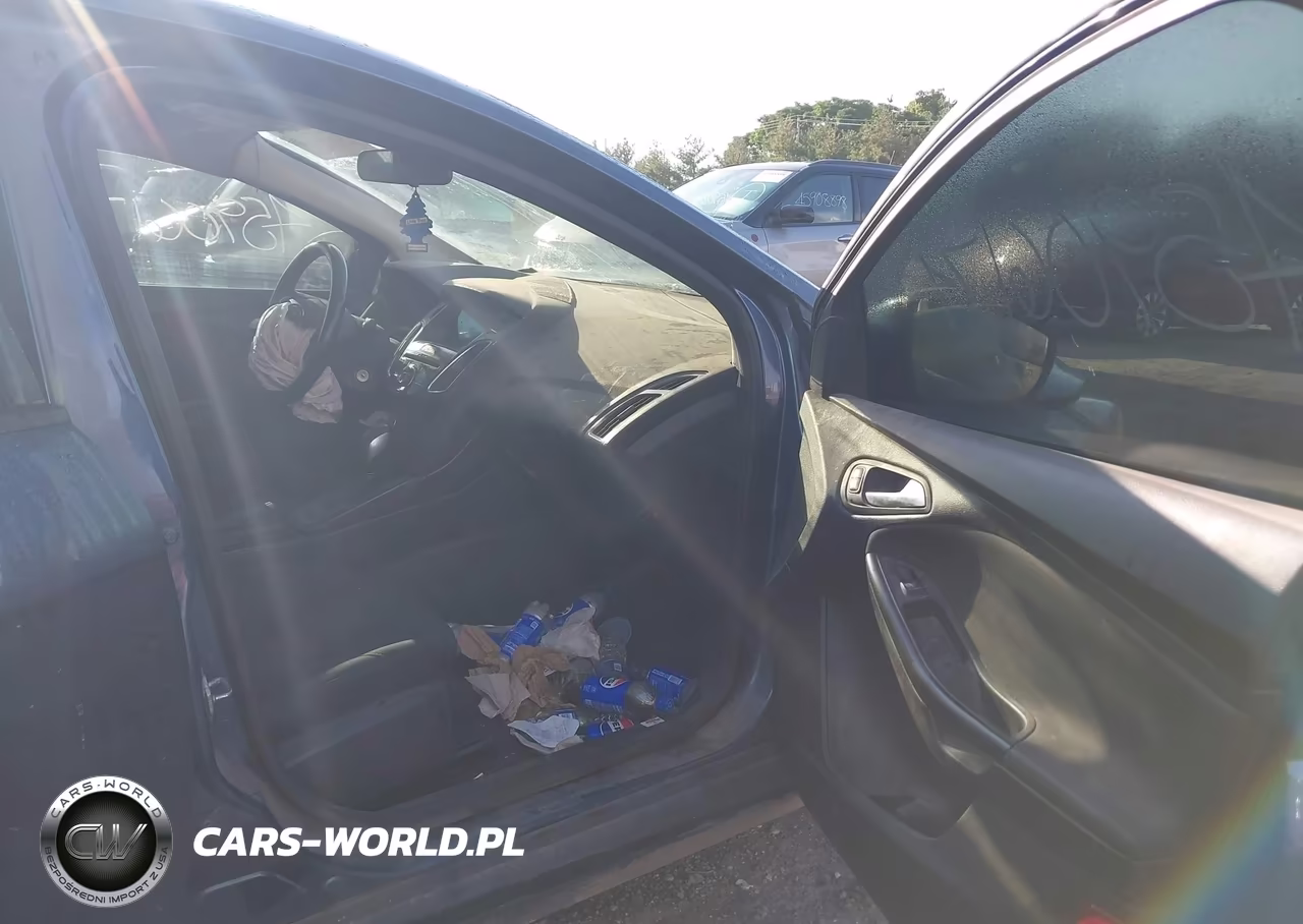 2018 Ford Focus Sel VIN:1FADP3H29JL221493 - 5