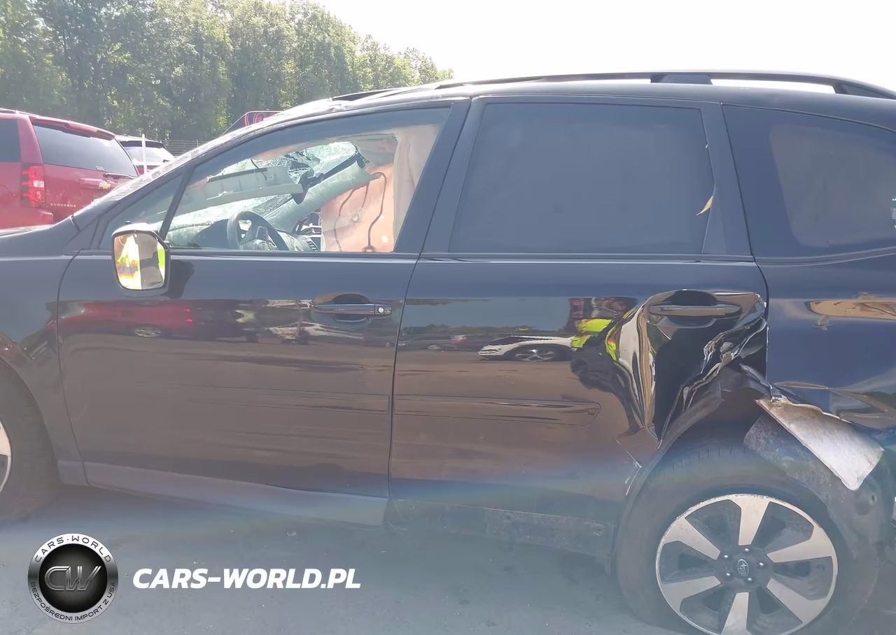 2018 Subaru Forester 2.5I Premium VIN:JF2SJAGC0JH403413 - 14