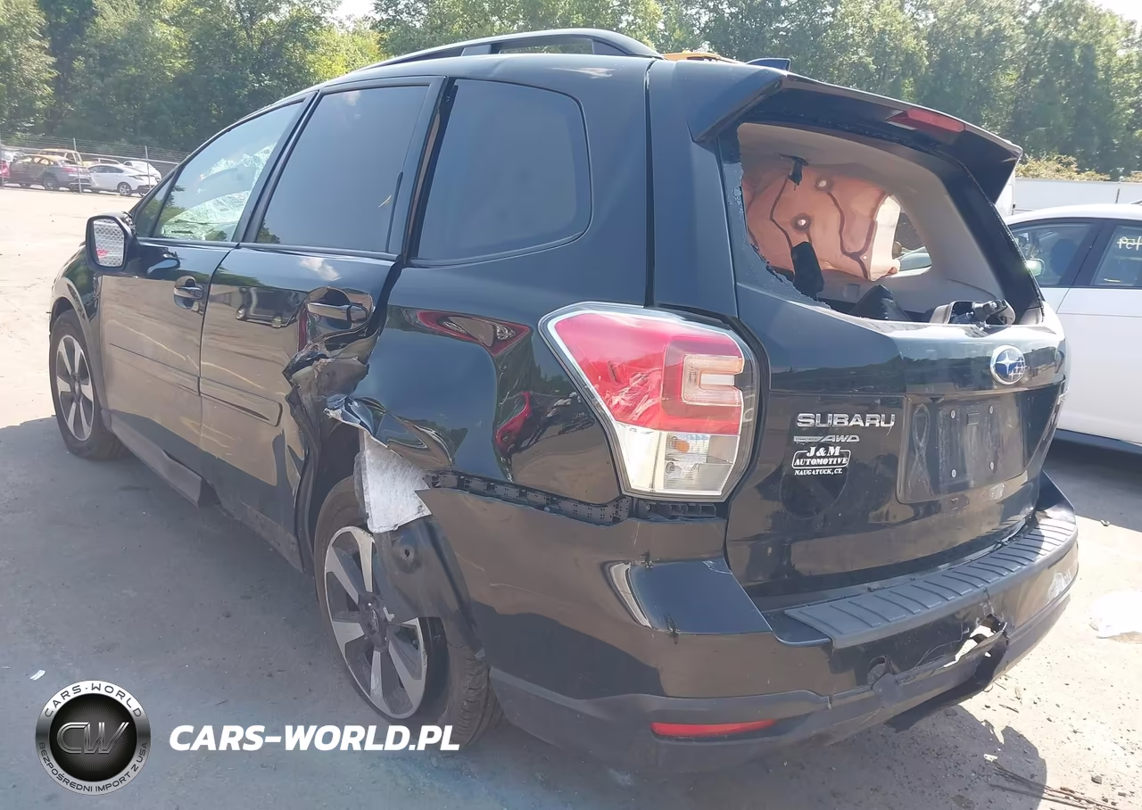 2018 Subaru Forester 2.5I Premium VIN:JF2SJAGC0JH403413 - 3