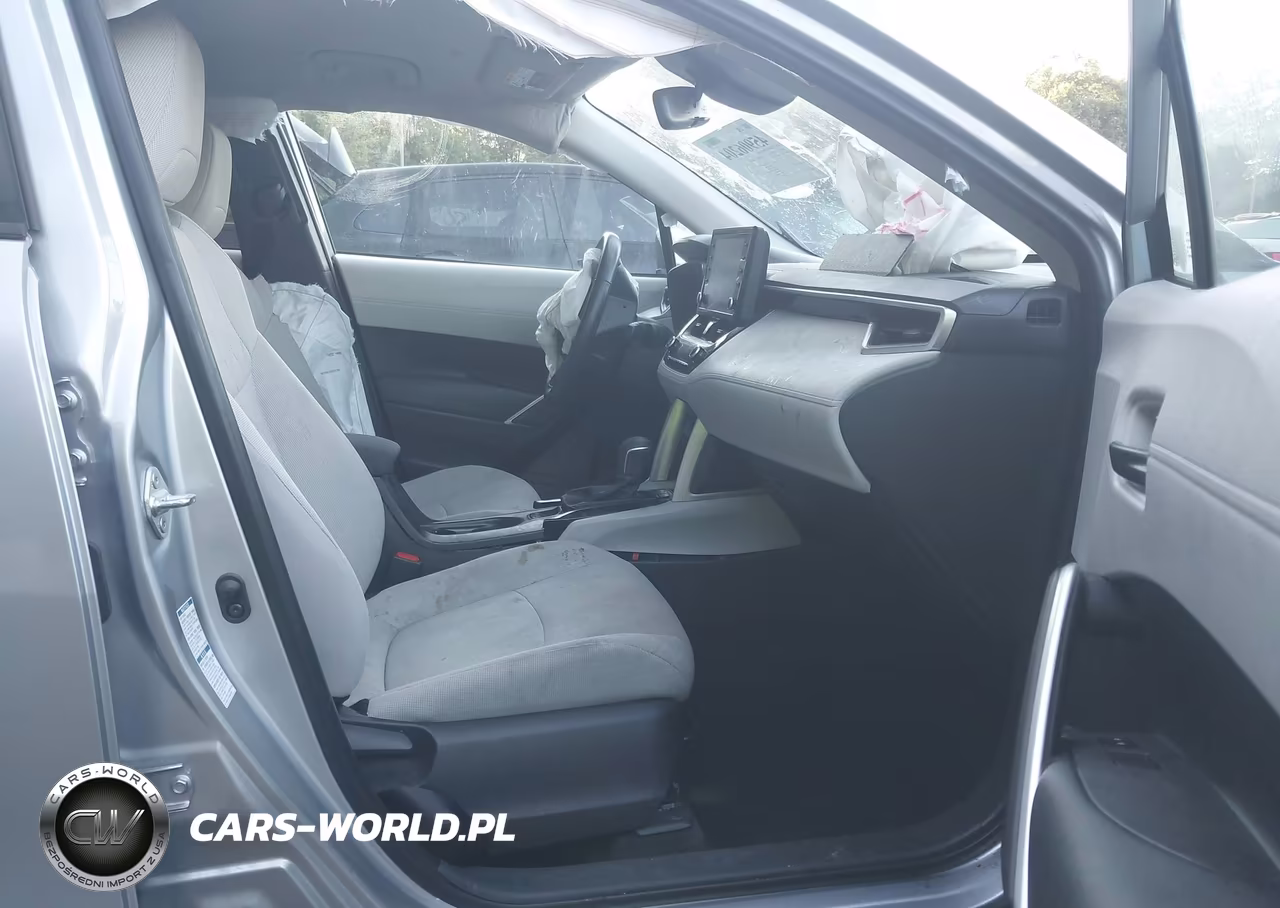 2022 Toyota Corolla Cross Le VIN:7MUCAABG0NV022990 - 5
