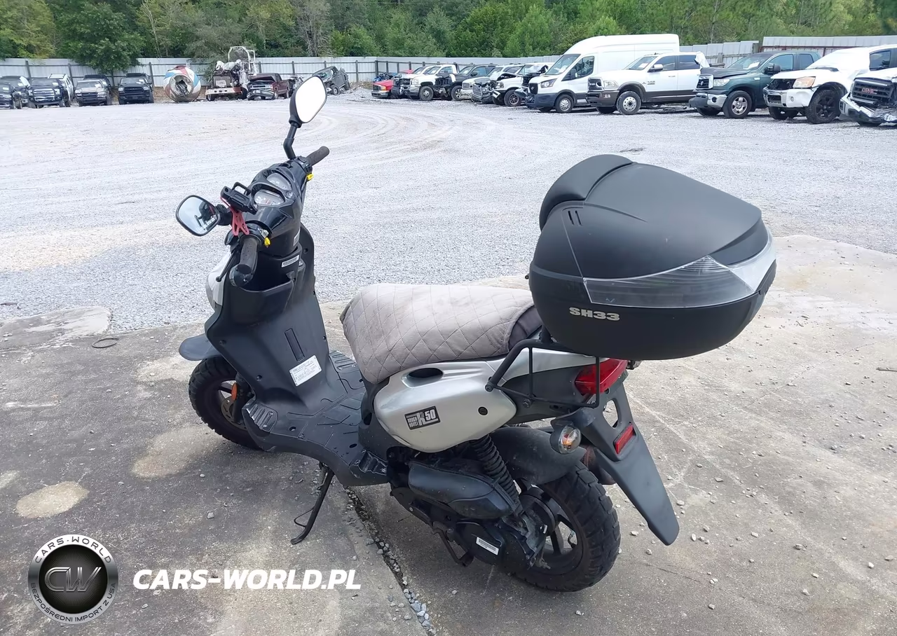 2022 Genuine Scooter Co. Roughhouse 50 VIN:RFVPMP205N1022799 - 3