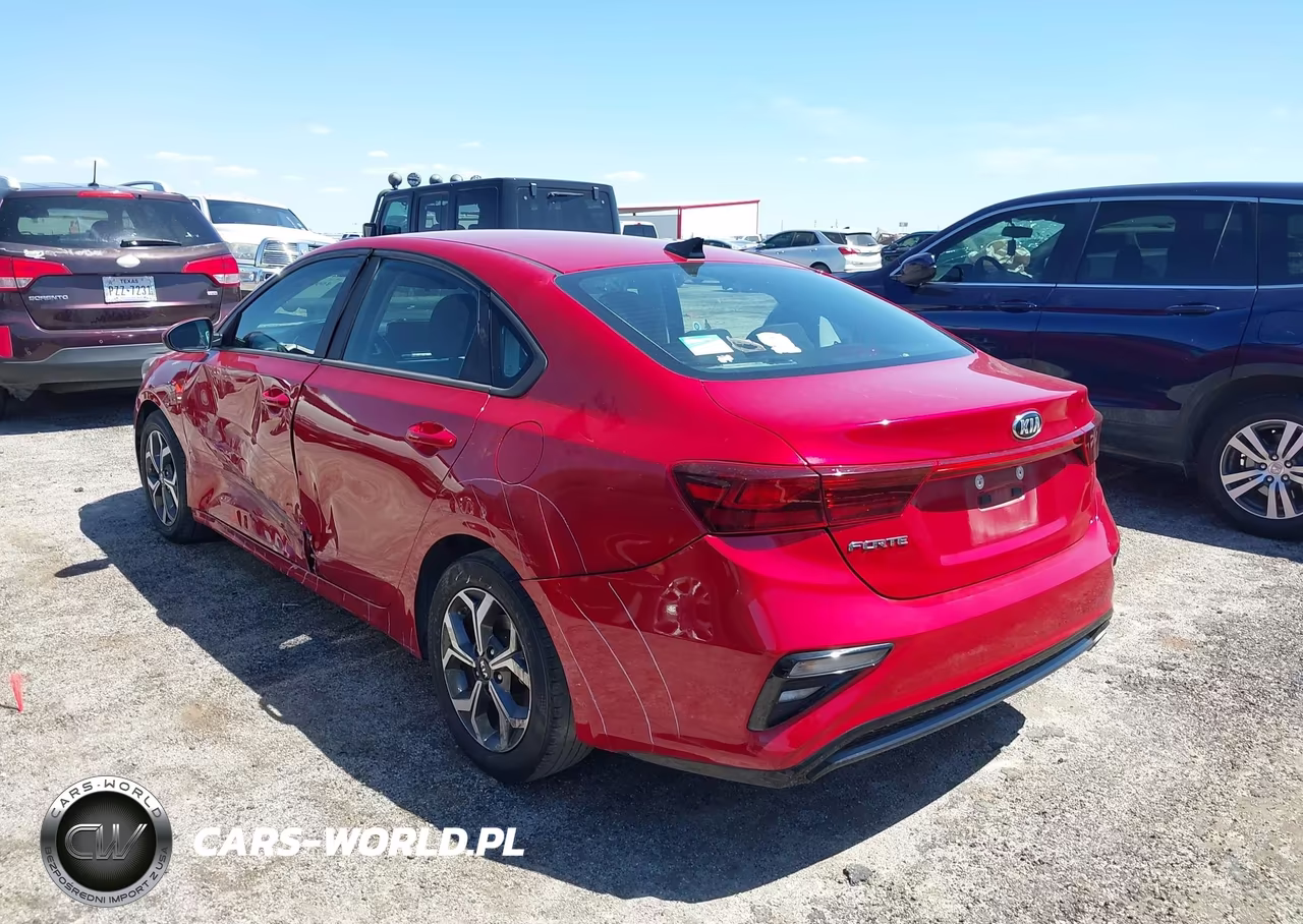2021 Kia Forte Lxs VIN:3KPF24AD3ME339085 - 3