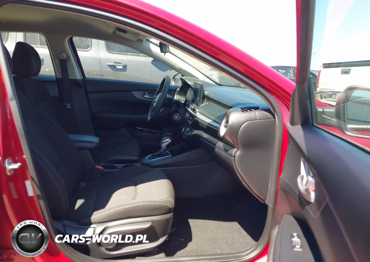 2021 Kia Forte Lxs VIN:3KPF24AD3ME339085 - 5