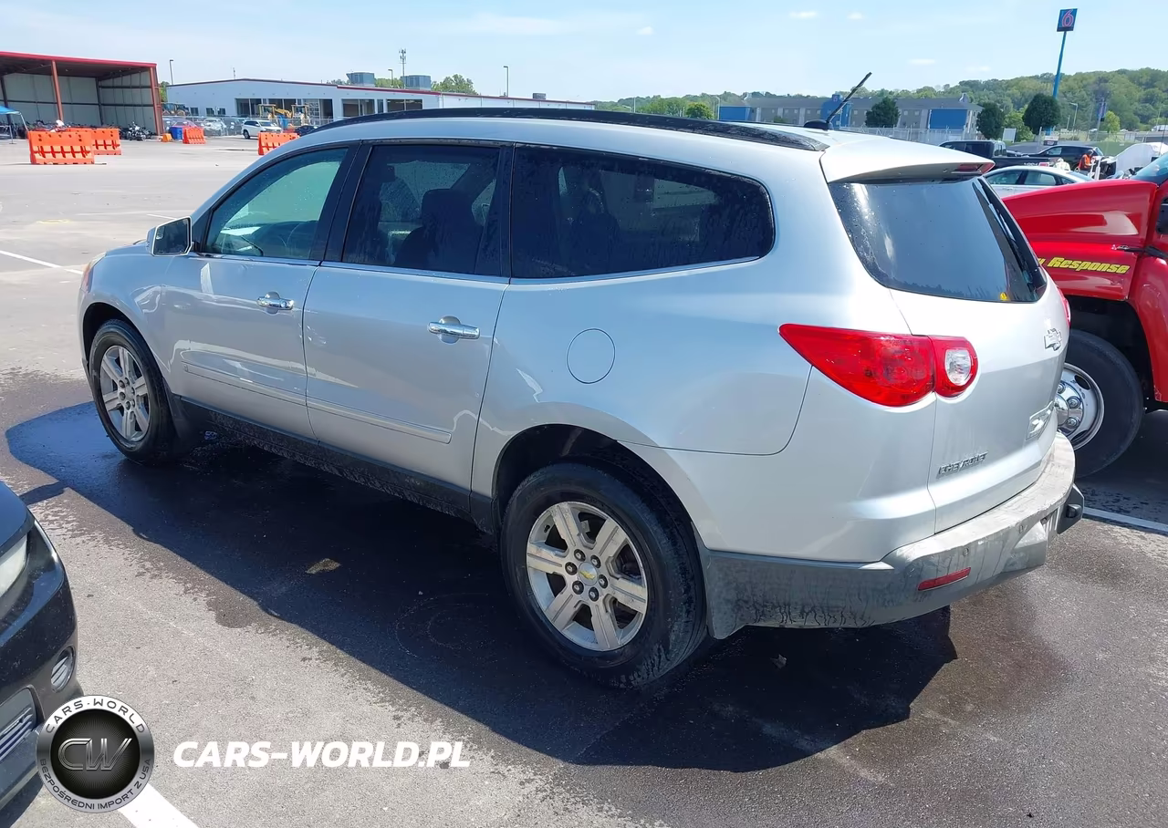 2010 Chevrolet Traverse Lt VIN:1GNLRFED2AS113320 - 3