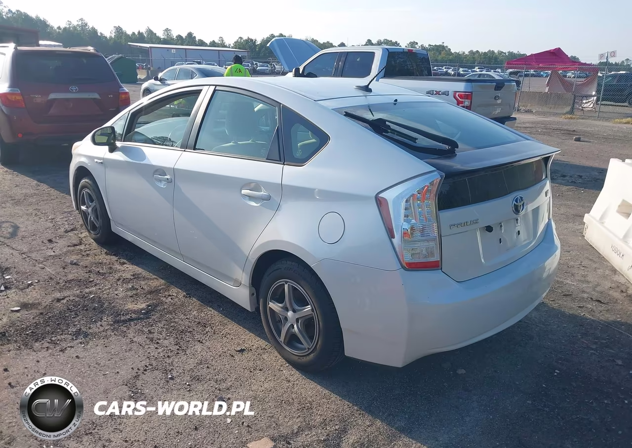 2011 Toyota Prius Two VIN:JTDKN3DU0B5363669 - 3
