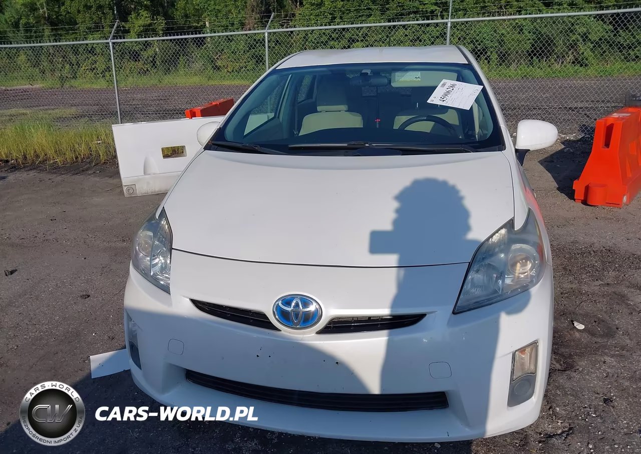 2011 Toyota Prius Two VIN:JTDKN3DU0B5363669 - 6