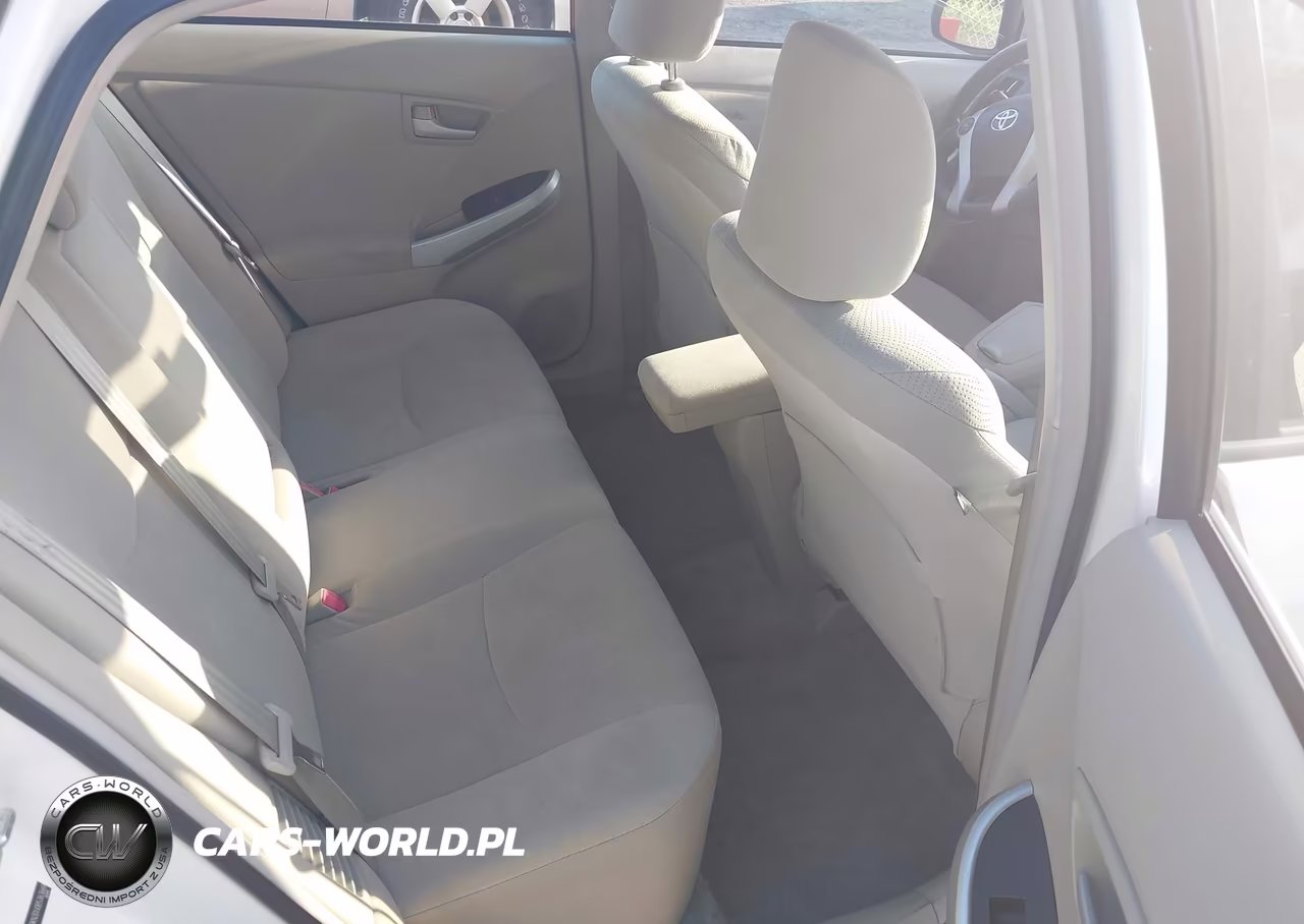 2011 Toyota Prius Two VIN:JTDKN3DU0B5363669 - 8
