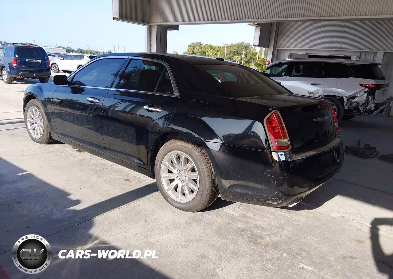 2012 Chrysler 300 Limited VIN:2C3CCACG6CH308748 - 3