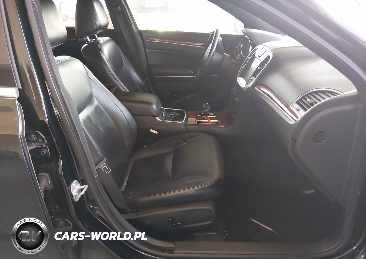 2012 Chrysler 300 Limited VIN:2C3CCACG6CH308748 - 5