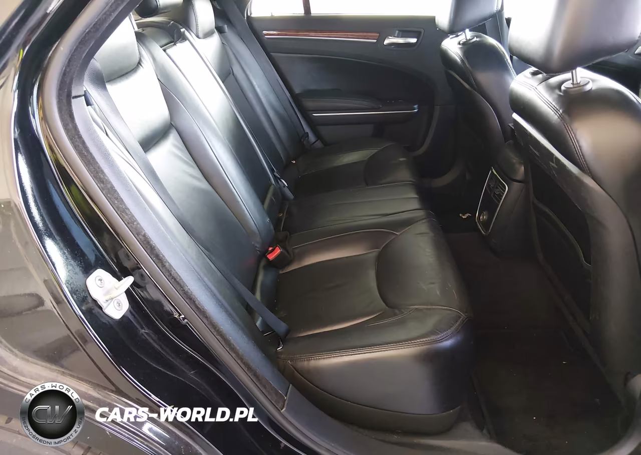 2012 Chrysler 300 Limited VIN:2C3CCACG6CH308748 - 8