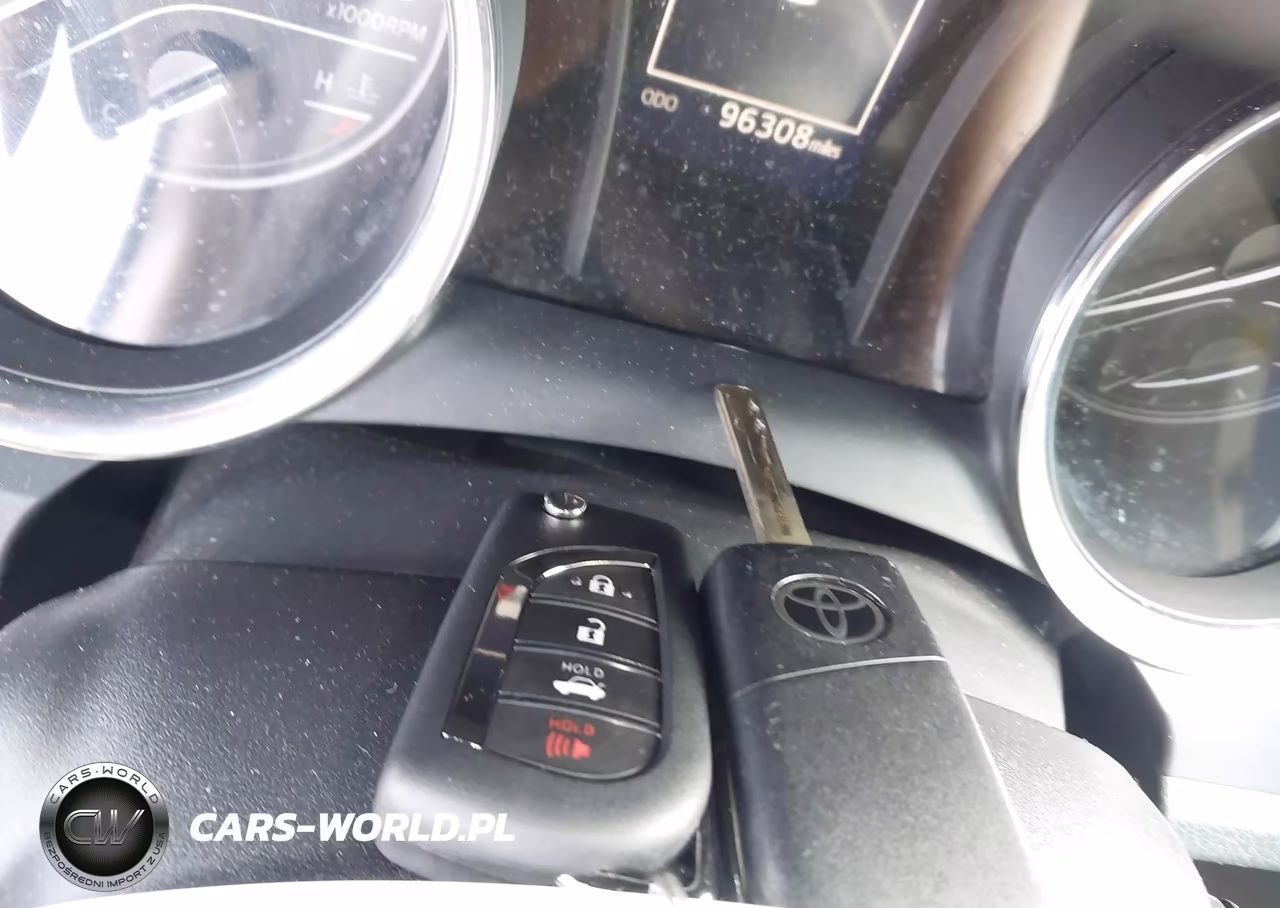2019 Toyota Camry Le VIN:4T1B11HKXKU244974 - 11
