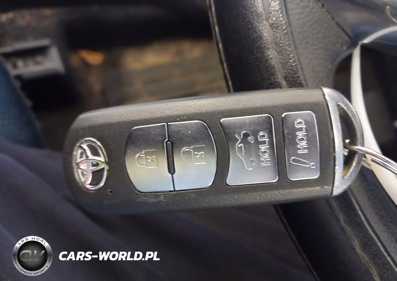 2017 Toyota Yaris Ia VIN:3MYDLBYV6HY164800 - 11