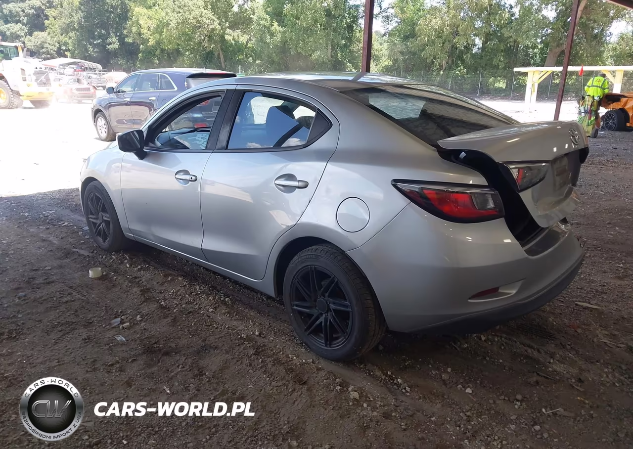 2017 Toyota Yaris Ia VIN:3MYDLBYV6HY164800 - 3