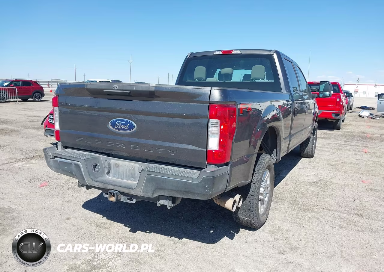 2017 Ford F-250 Xlt VIN:1FT7W2BT0HED87017 - 4