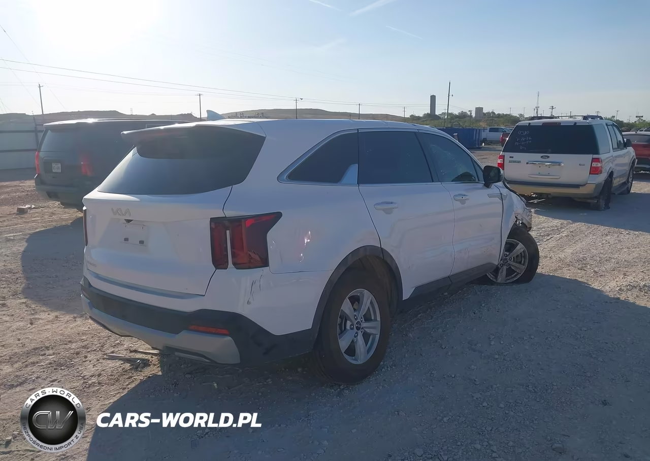 2026 Kia Sorento Lx VIN:5XYRG4JC8TG416654 - 4