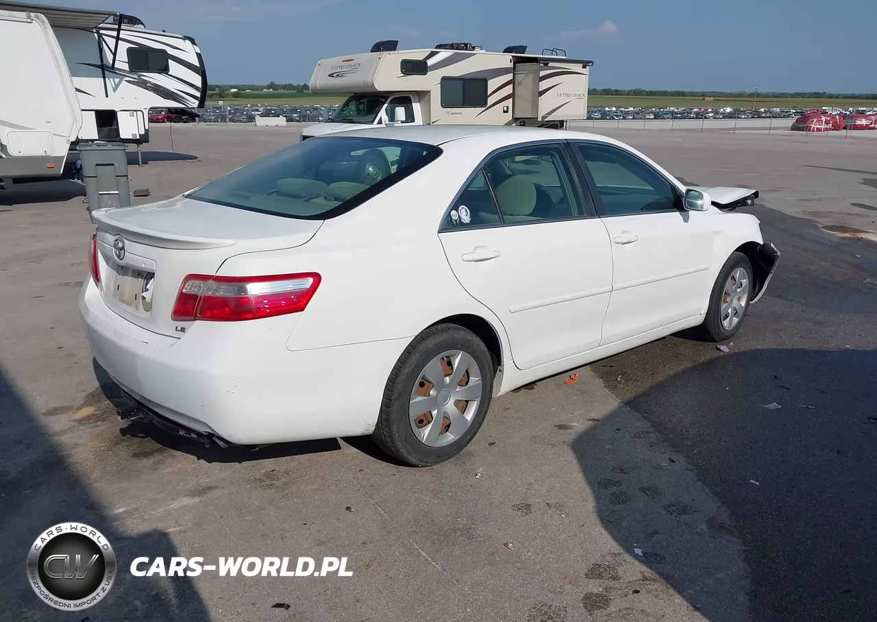 2007 Toyota Camry Le VIN:4T1BE46KX7U714145 - 4