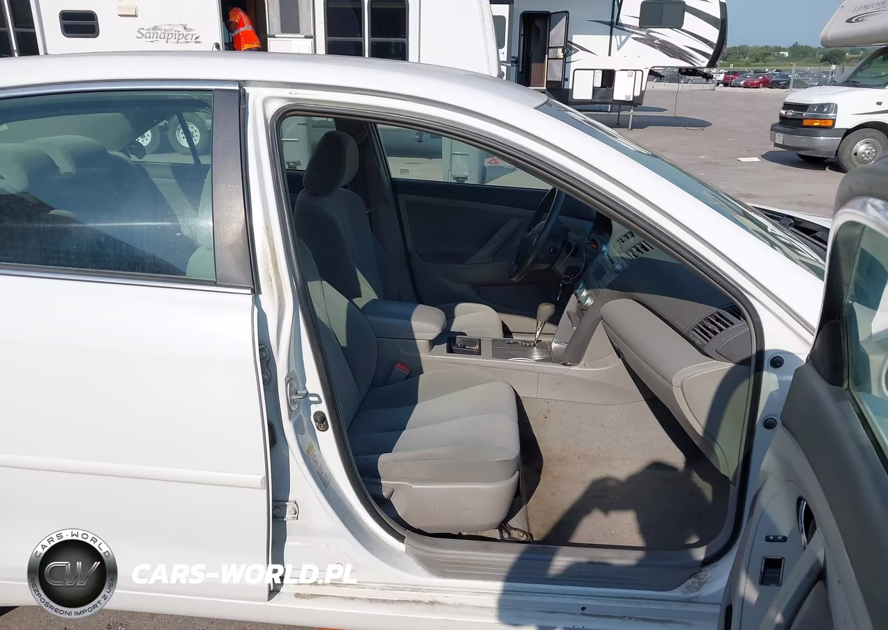 2007 Toyota Camry Le VIN:4T1BE46KX7U714145 - 5