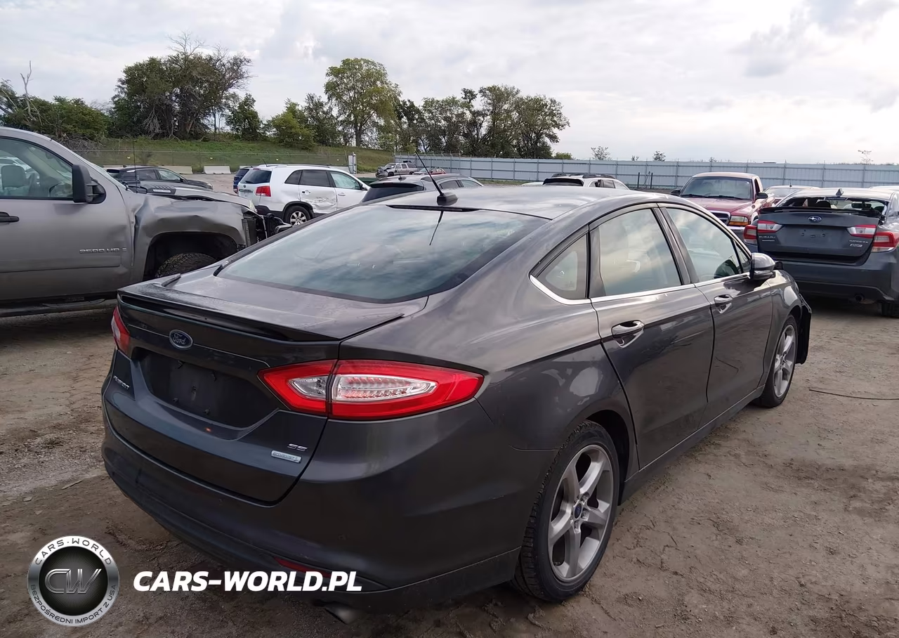 2015 Ford Fusion Se VIN:3FA6P0HD3FR128308 - 4