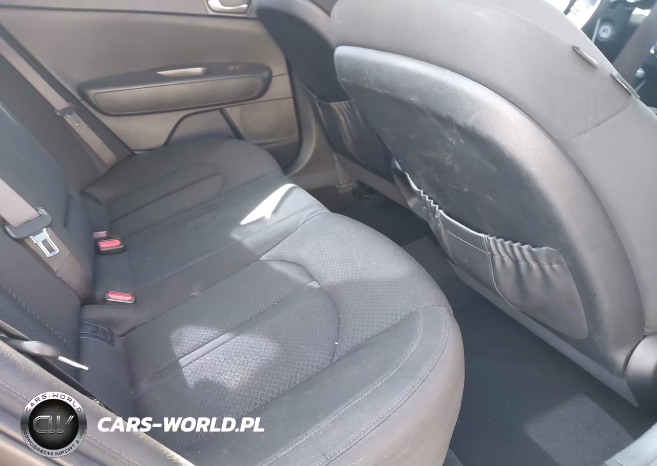 2017 Kia Optima Lx VIN:KNAGT4L34H5161711 - 8