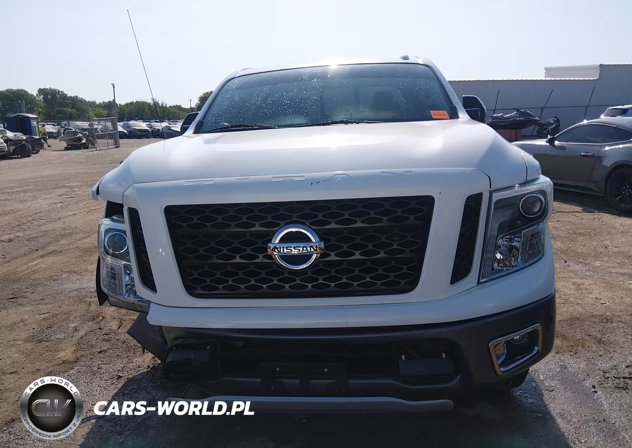 2017 Nissan Titan Pro-4X VIN:1N6AA1E51HN569835 - 12