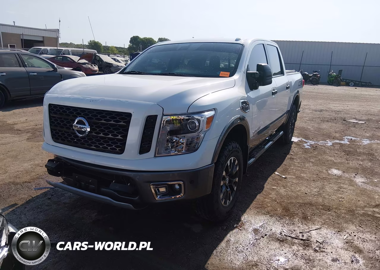 2017 Nissan Titan Pro-4X VIN:1N6AA1E51HN569835 - 2