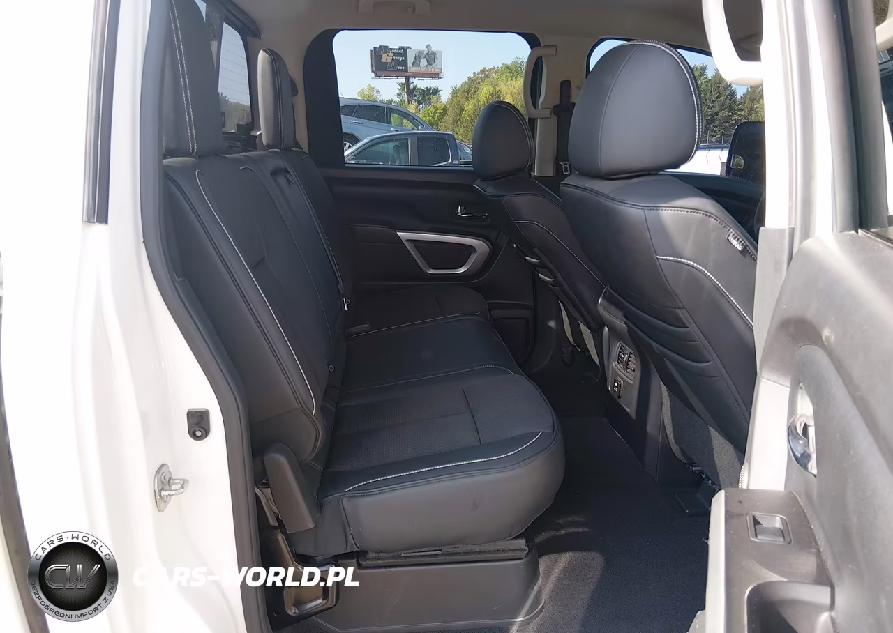 2017 Nissan Titan Pro-4X VIN:1N6AA1E51HN569835 - 8