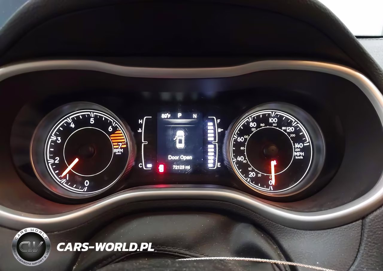 2016 Jeep Cherokee Sport VIN:1C4PJMAB1GW313875 - 7