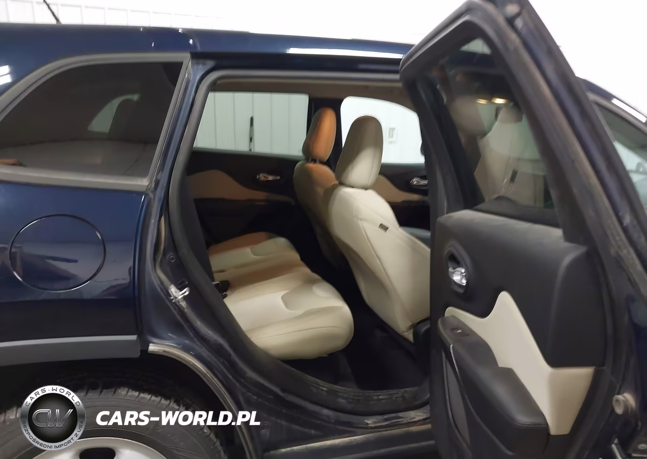 2016 Jeep Cherokee Sport VIN:1C4PJMAB1GW313875 - 8