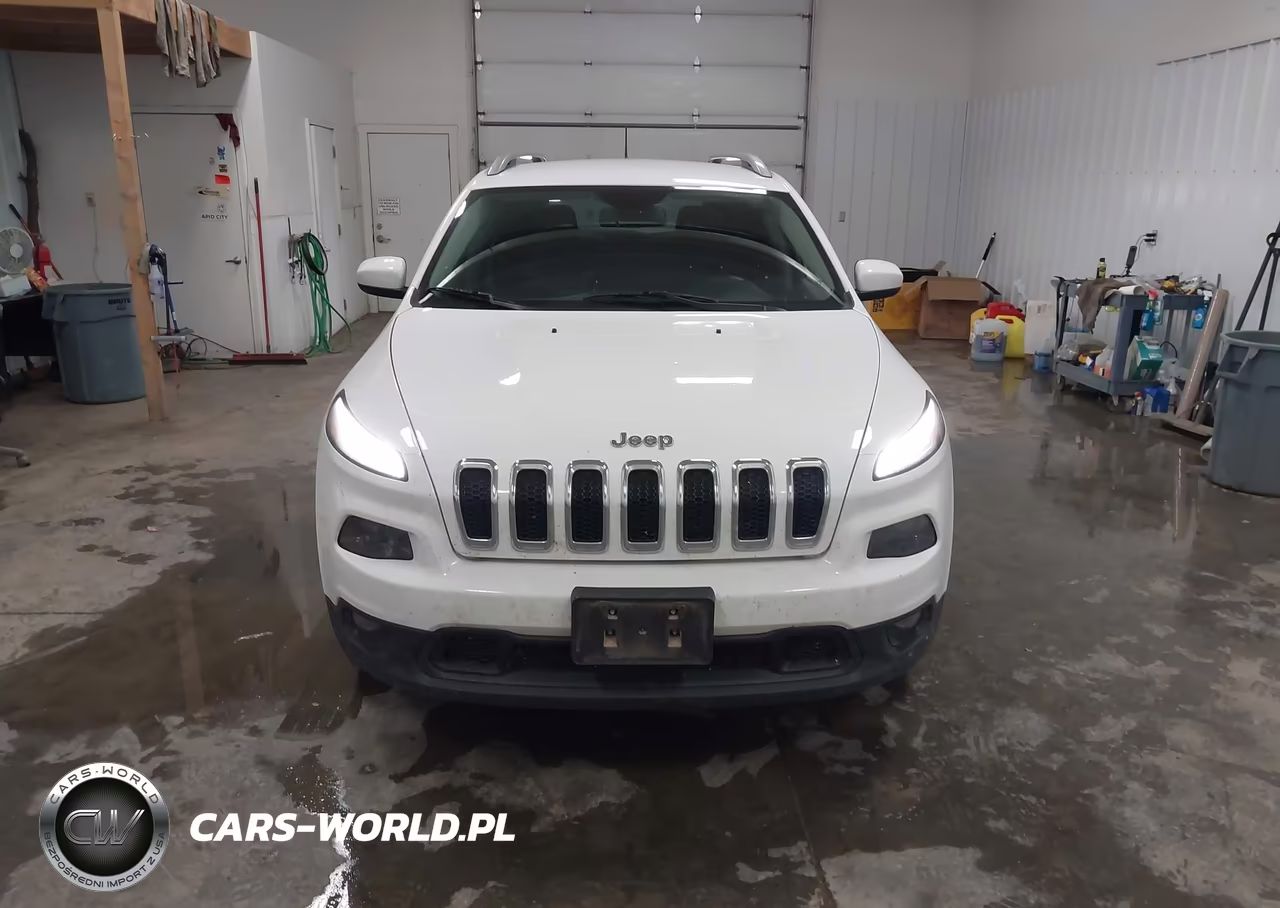 2018 Jeep Cherokee Latitude 4X4 VIN:1C4PJMCB9JD528453 - 12