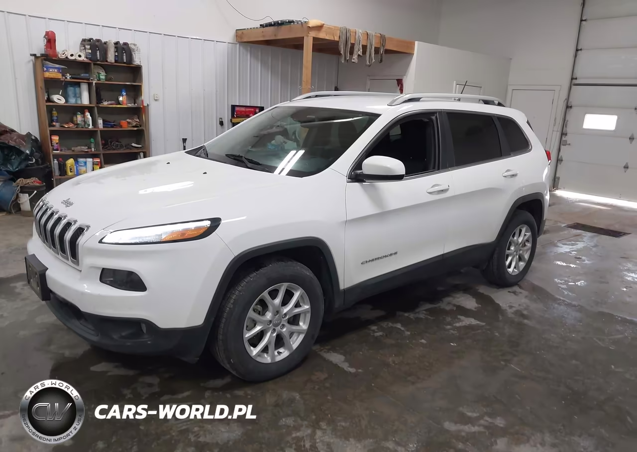 2018 Jeep Cherokee Latitude 4X4 VIN:1C4PJMCB9JD528453 - 2
