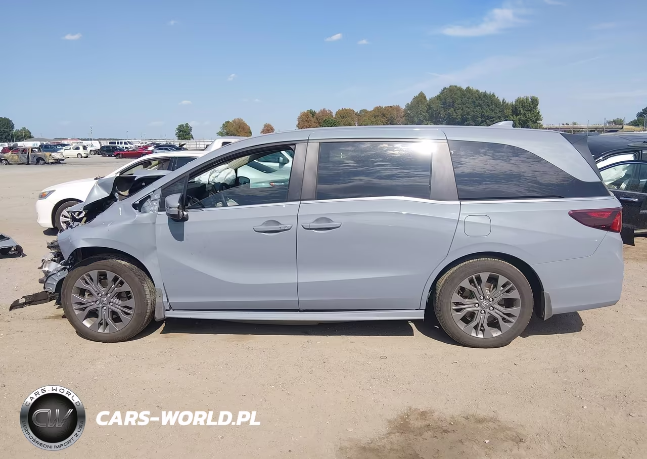 2026 Honda Odyssey Touring VIN:5FNRL6H84TB012864 - 15
