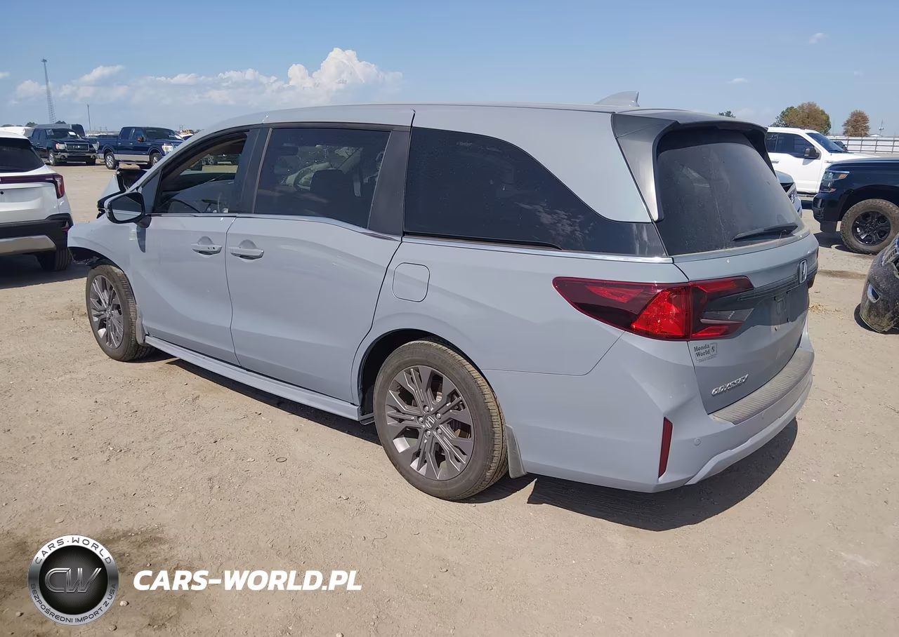 2026 Honda Odyssey Touring VIN:5FNRL6H84TB012864 - 3