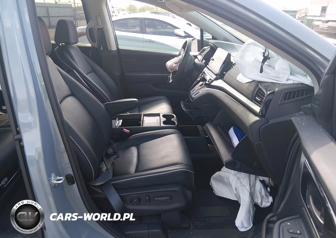 2026 Honda Odyssey Touring VIN:5FNRL6H84TB012864 - 5