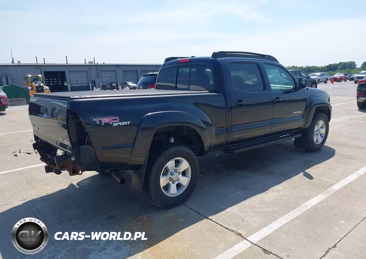 2010 Toyota Tacoma Base V6 VIN:3TMMU4FNXAM017029 - 4