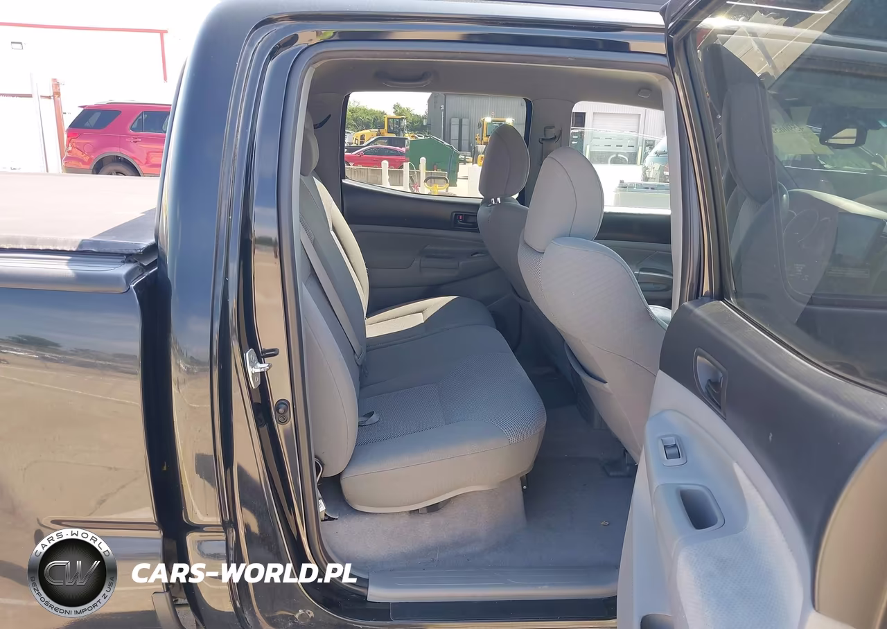 2010 Toyota Tacoma Base V6 VIN:3TMMU4FNXAM017029 - 8