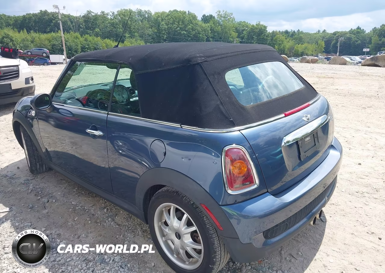 2010 Mini Cooper S VIN:WMWMS3C50ATY50860 - 3