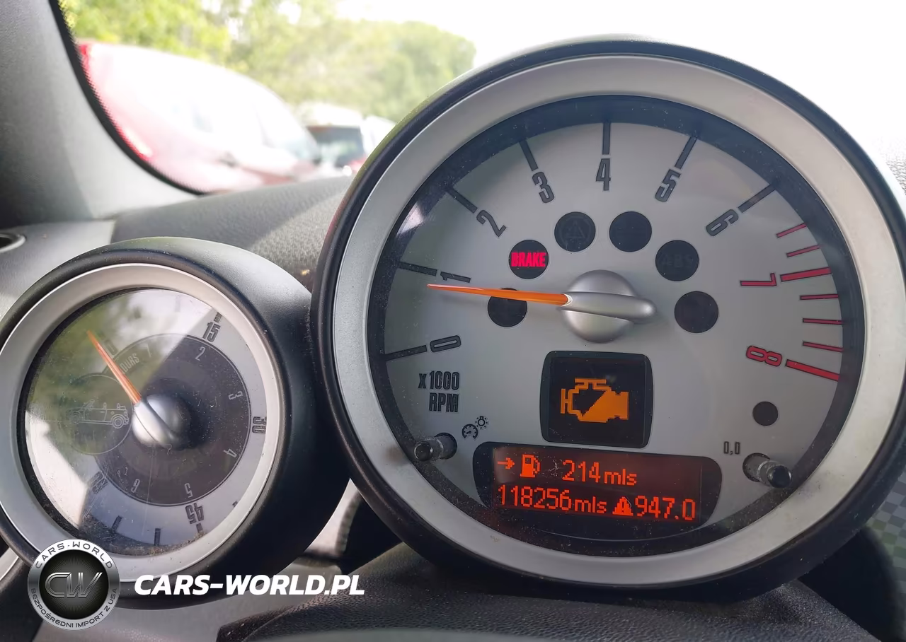 2010 Mini Cooper S VIN:WMWMS3C50ATY50860 - 7