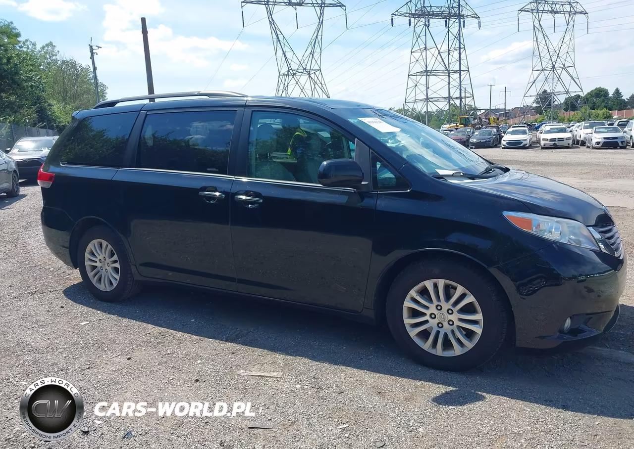 2012 Toyota Sienna Xle V6 8 Passenger VIN:5TDYK3DC2CS218350 - 14